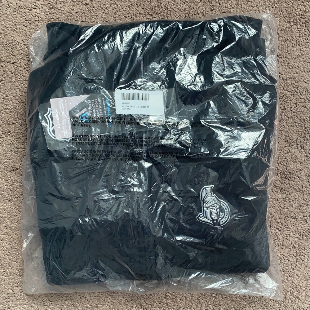 NWT! Level Wear NHL Senators Womens Jacket - Picture 4 of 8